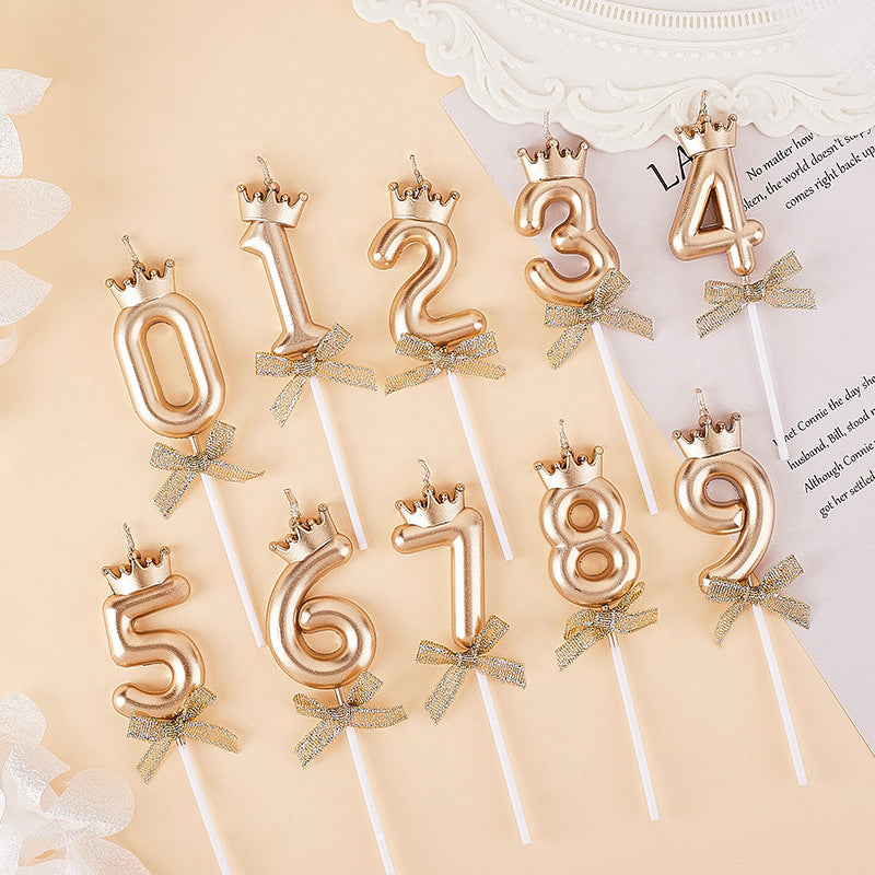Wholesale 3D crown number birthday candles 0-9 - Champagne gold with crown and bow