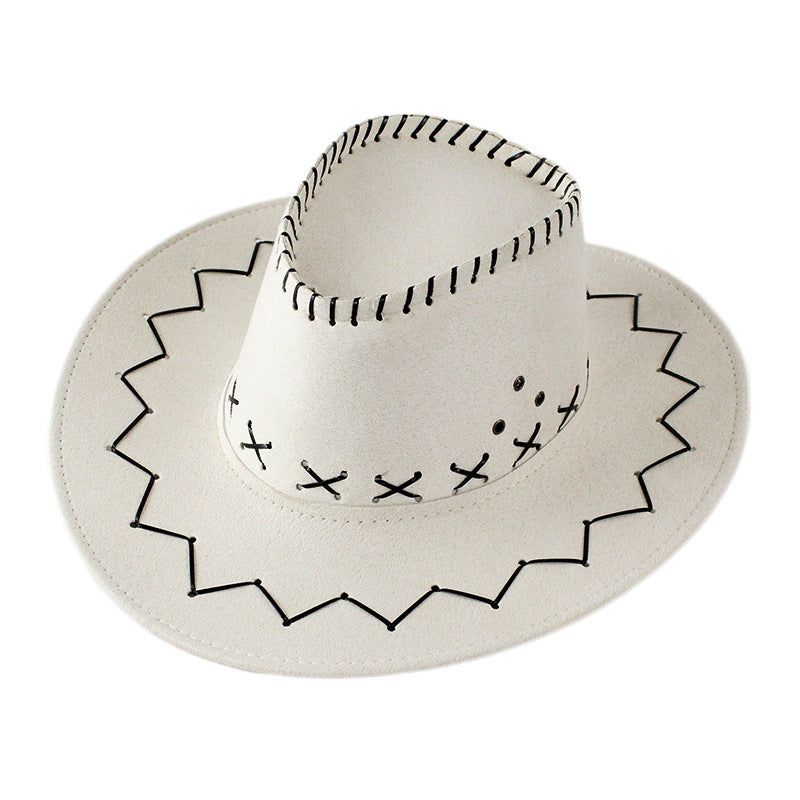 Classic felt cowboy hat in off-white with stitched brim