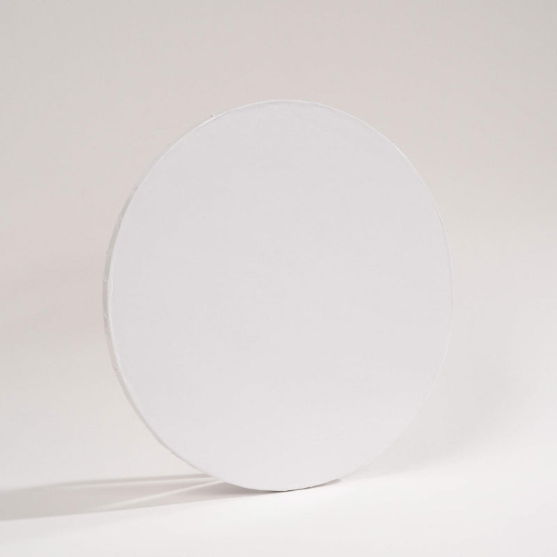 Round cake drum - Embossed white vine pattern finish