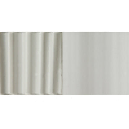 Fluted pizza liner side cross section showing dense fluted ridges