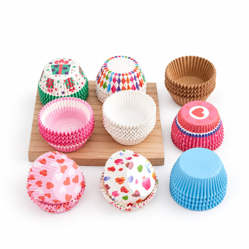 Wholesale metallic foil and greaseproof cupcake cases - Assorted styles and foil finishes tabletop presentation