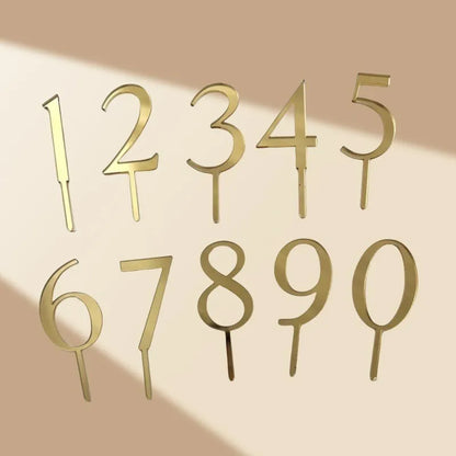 Mirrored number cake topper gold digits 0 to 9 display overview