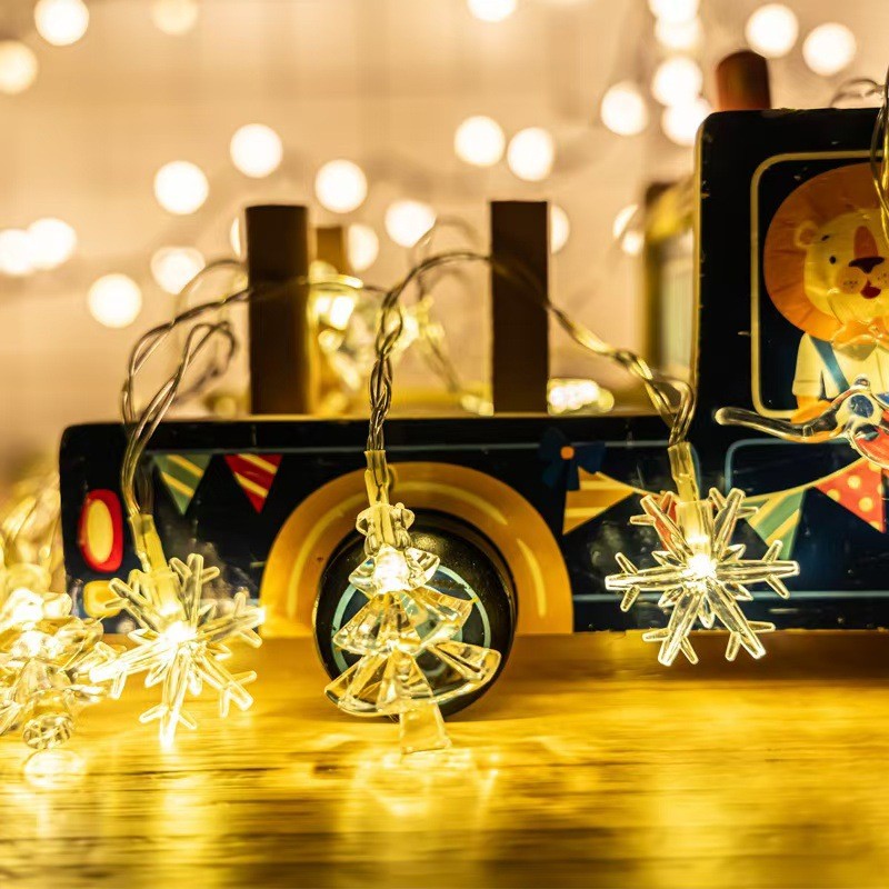 LED Christmas Light Set – Snowflake, Reindeer, Christmas Tree & Star Shapes for Outdoor Camping, Garden & Holiday Ambiance Decoration