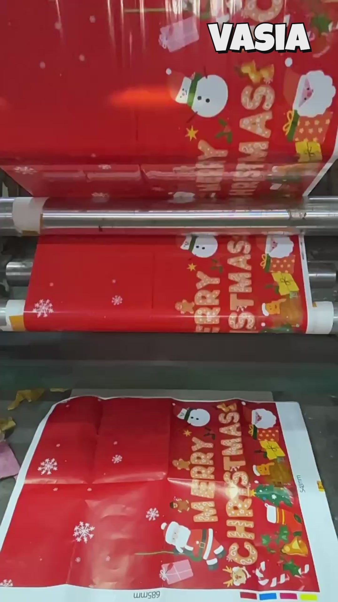 Video showing printed Christmas party tablecloth designs